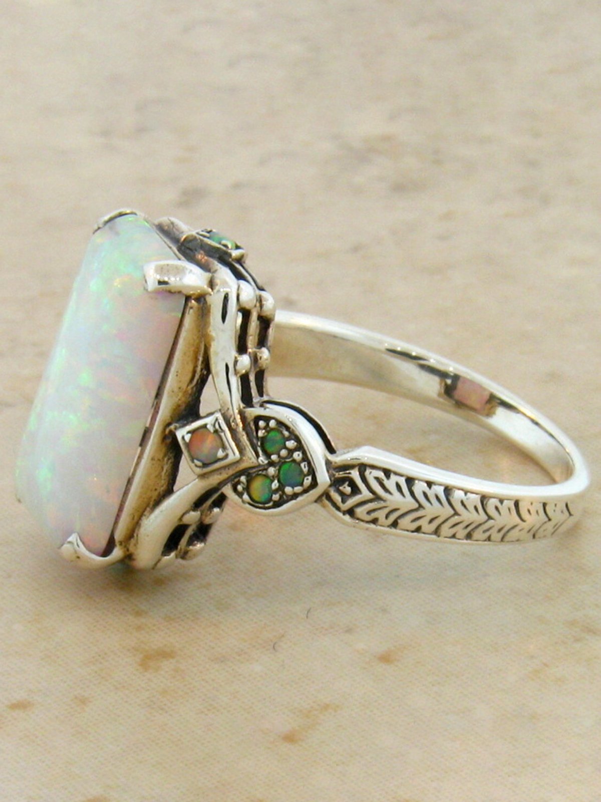 Retro Weiß Opal Alt Silber Ring